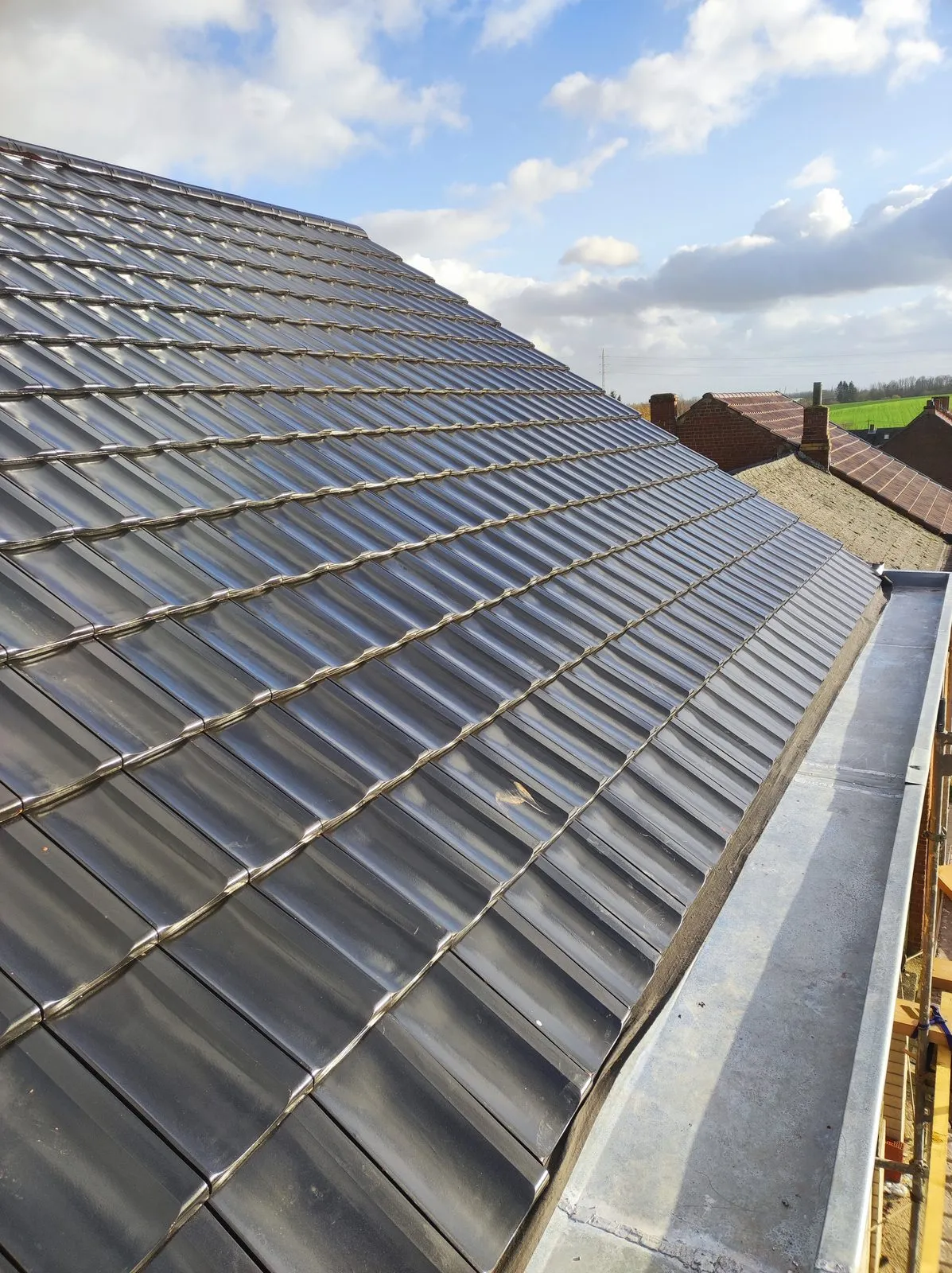 Toiture en tuiles et chéneau en zinc — 2023